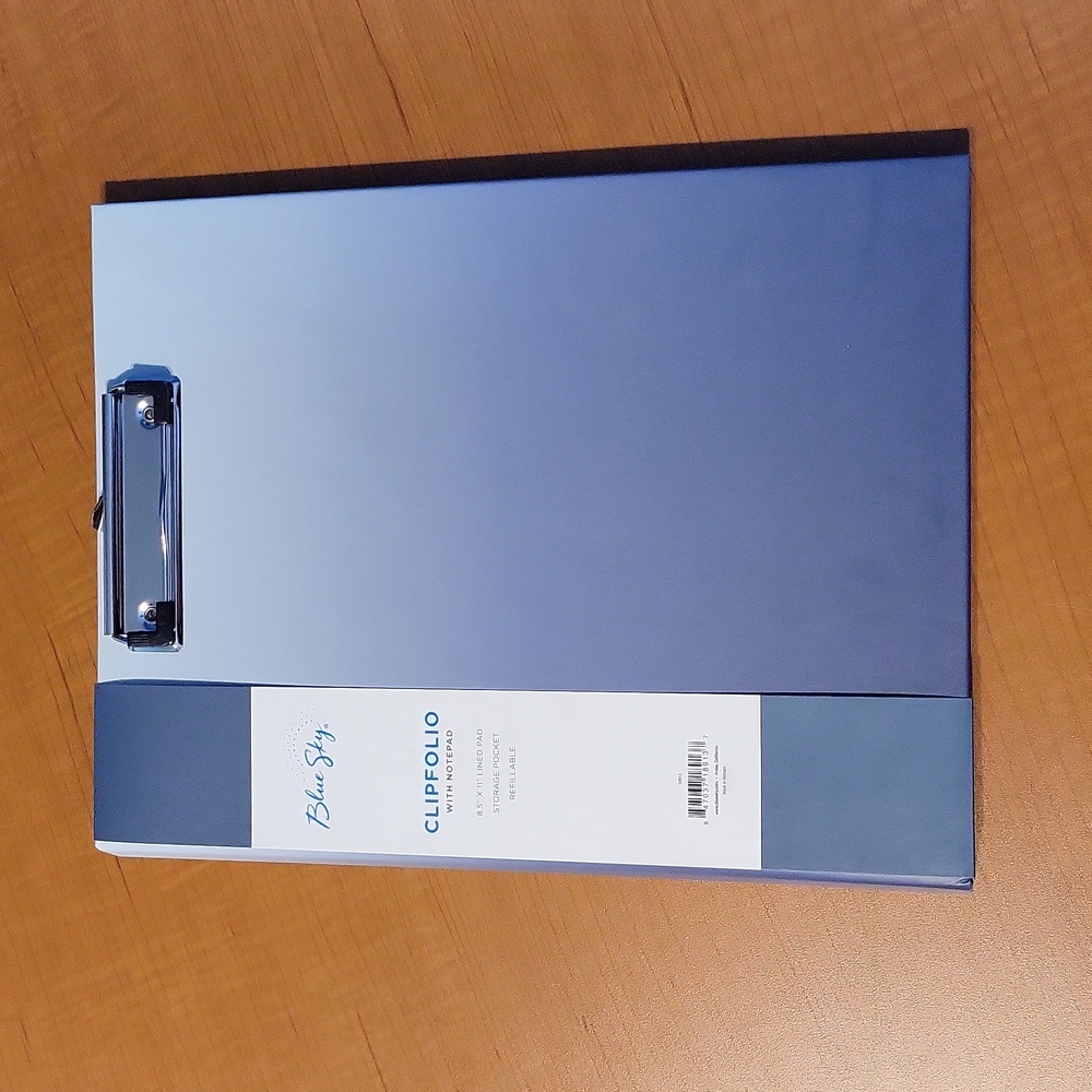 NWT Blue Sky clipfolio  clipboard notepad.